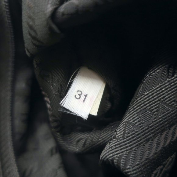 PRADA NYLON VELA MESSENGER BAG ARMY GREEN - Picture 11 of 11